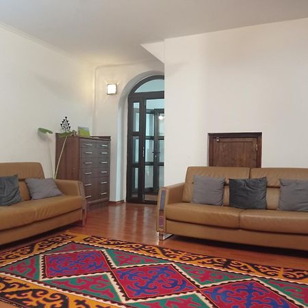Kgb Home Hostel Bishkek Ngoại thất bức ảnh