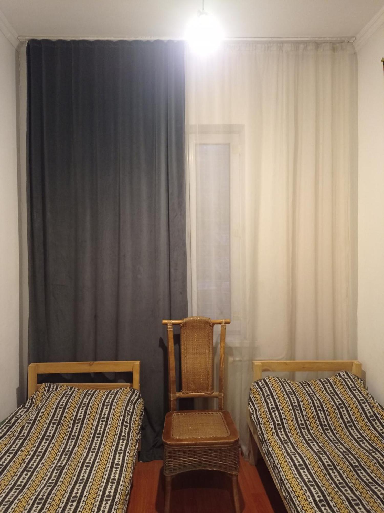Kgb Home Hostel Bishkek Ngoại thất bức ảnh