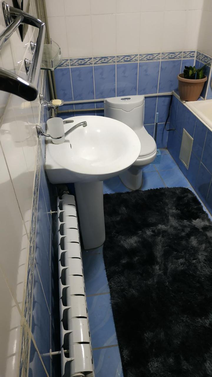 Kgb Home Hostel Bishkek Ngoại thất bức ảnh